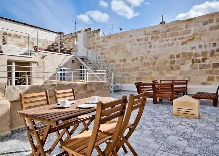 Old 4 By Vallettastay Apartment *