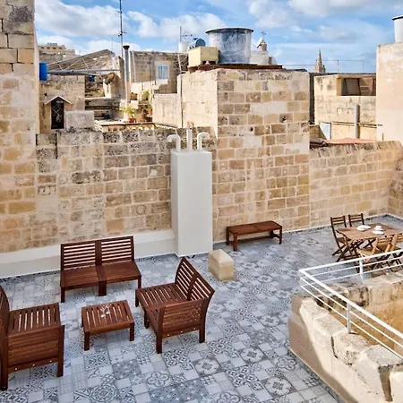 Old 4 By Vallettastay 아파트 *