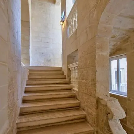 Apartment Old 4 By Vallettastay Valletta