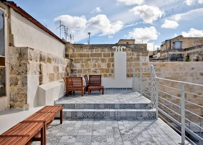 Old 4 By Vallettastay La Valletta